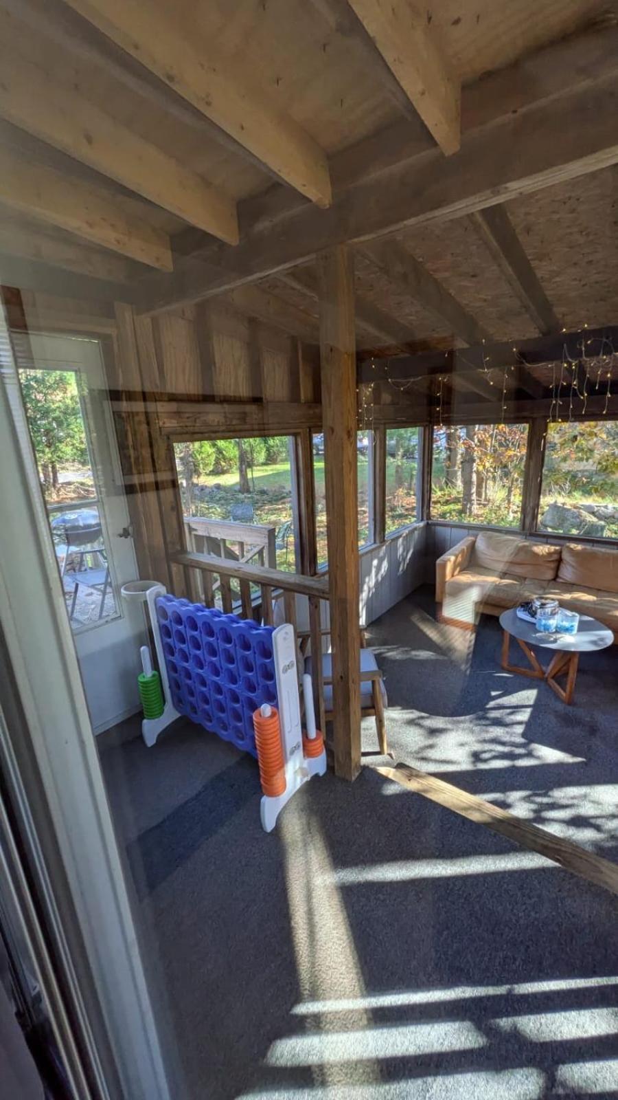 Ambiance - King Bed Cabin, Jetted-Tub & Fireplace Tobyhanna Екстер'єр фото